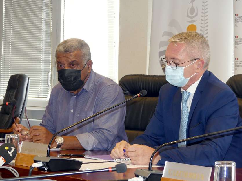 Contrat de développement : l’État et la Nouvelle-Calédonie officialisent le redéploiement des crédits