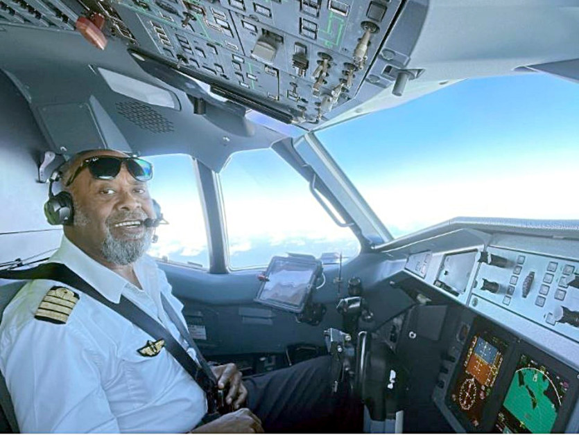 Ronald Urene, premier pilote d’avion kanak, a pris une retraite "bien méritée"