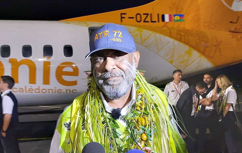 Ronald Urene, premier pilote d’avion kanak, a pris une retraite "bien méritée"